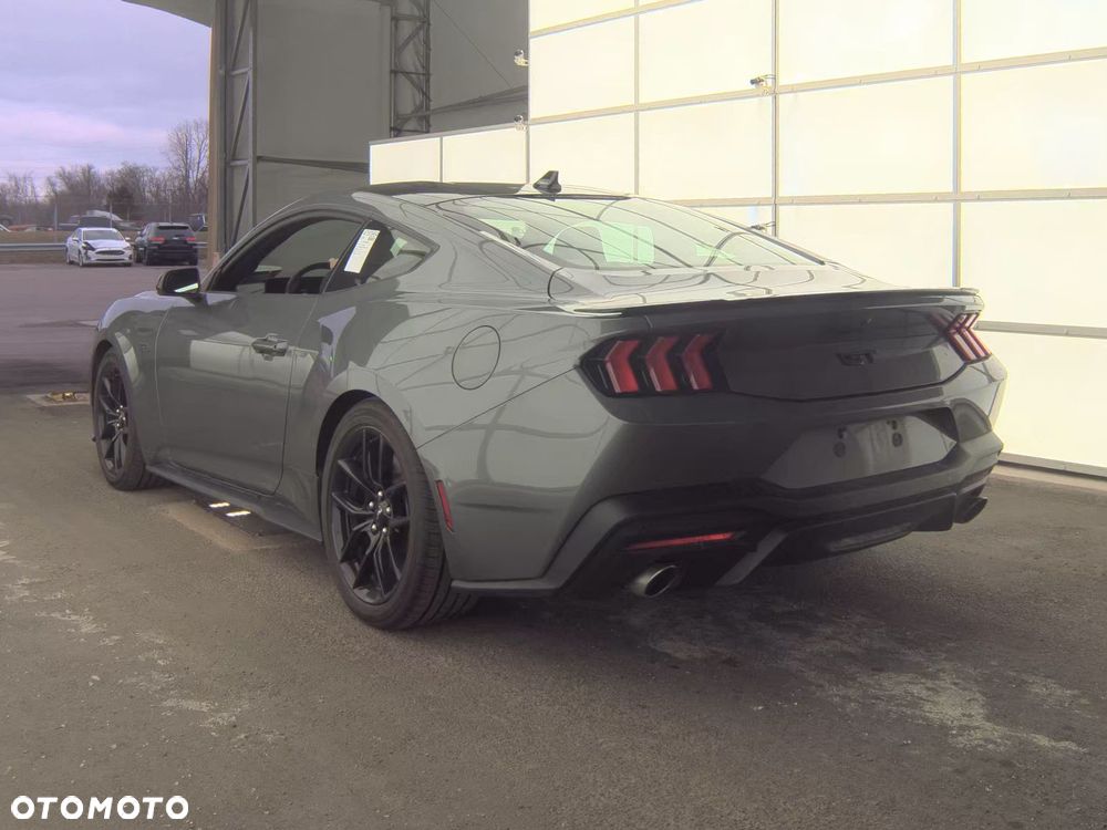 Ford Mustang 5.0 Ti-VCT V8 GT - 2