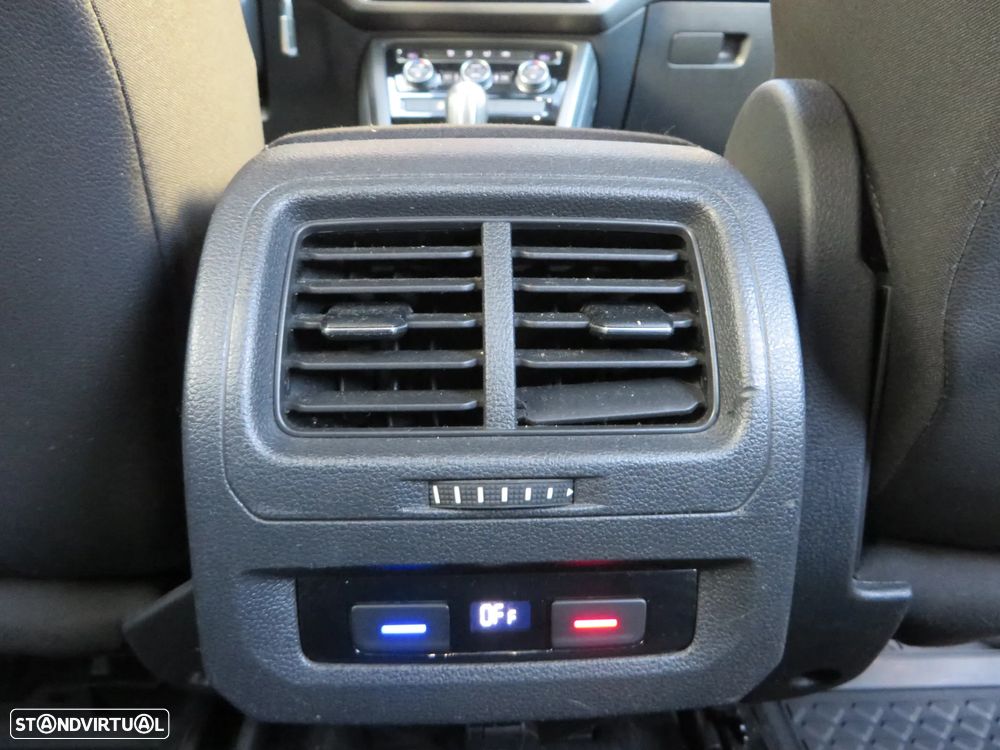 VW Touran 1.6 TDI Confortline DSG - 20
