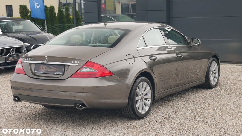 Mercedes-Benz CLS - 6
