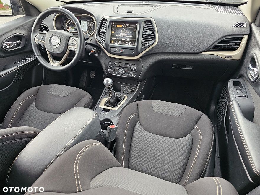 Jeep Cherokee 2.0 MJD 4x2 Longitude EU6 - 26