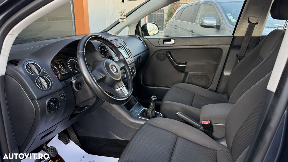 Volkswagen Golf Plus - 12