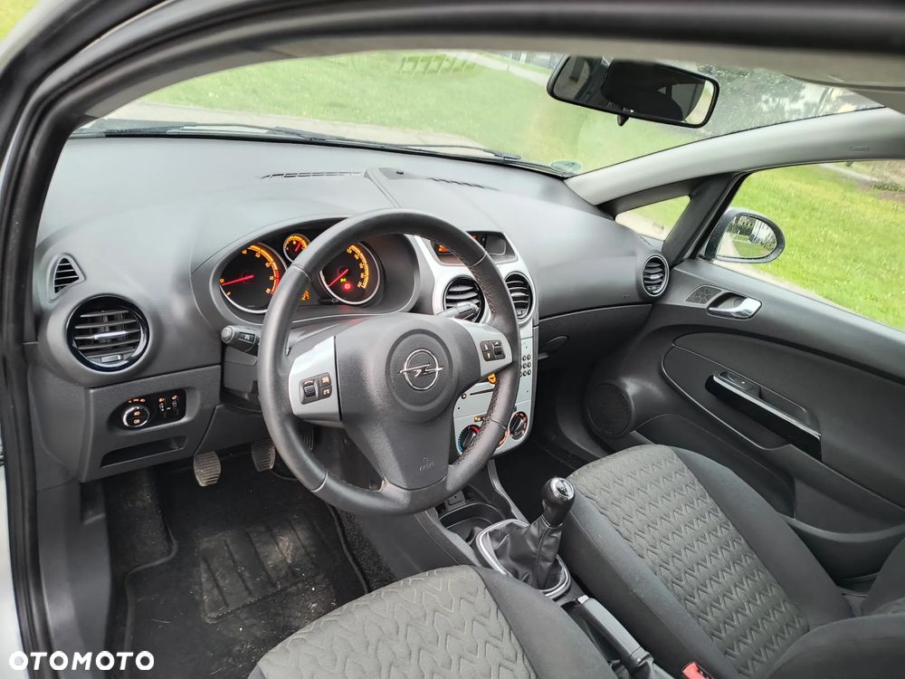 Opel Corsa 1.2 16V Edition / Active S&S - 9