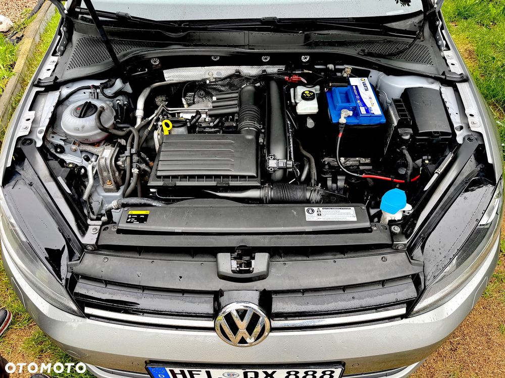 Volkswagen Golf - 23