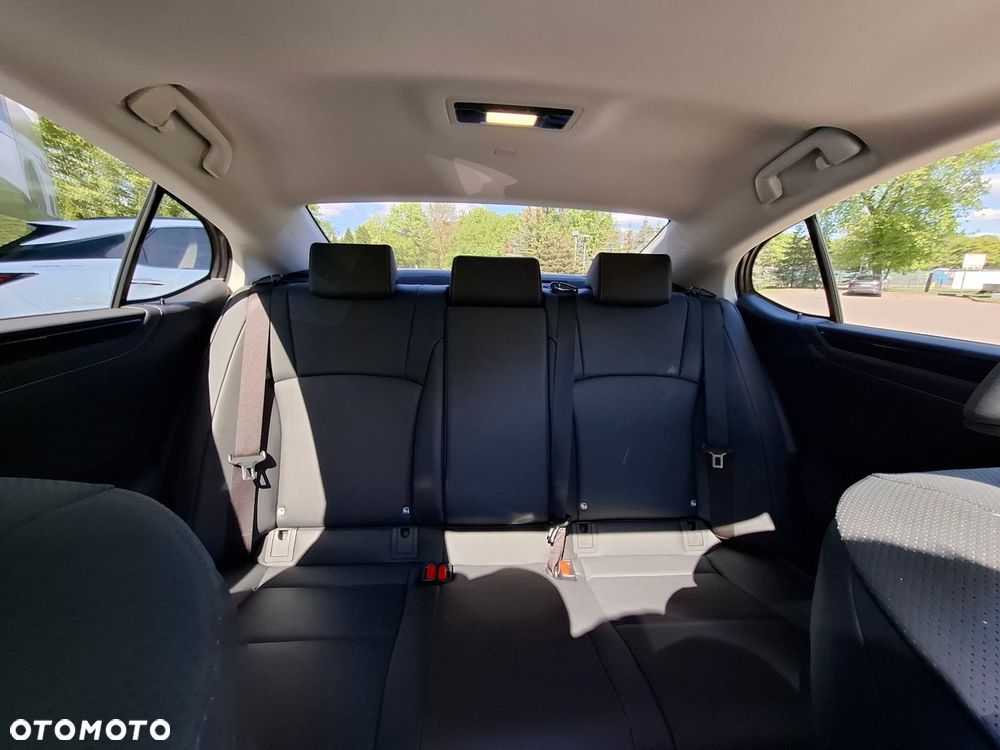 Lexus ES 300h Business Edition - 31