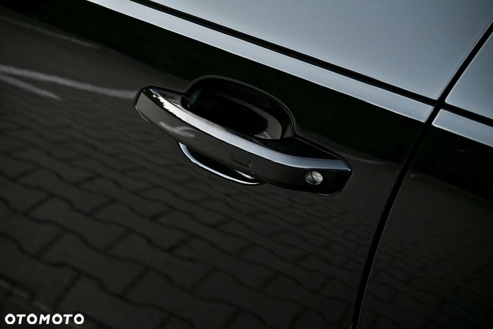 Audi A4 Avant 2.0 TDI ultra S tronic design - 22