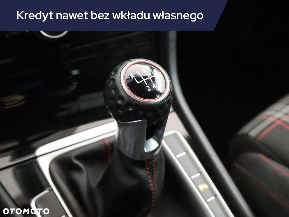 Volkswagen Golf - 15