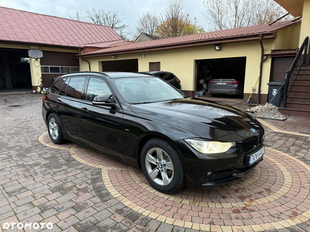 BMW Seria 3 320d Sport-Aut Sport Line - 2