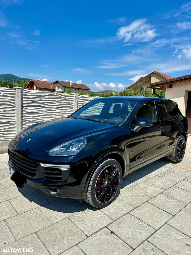 Porsche Cayenne Platinum Edition - 2