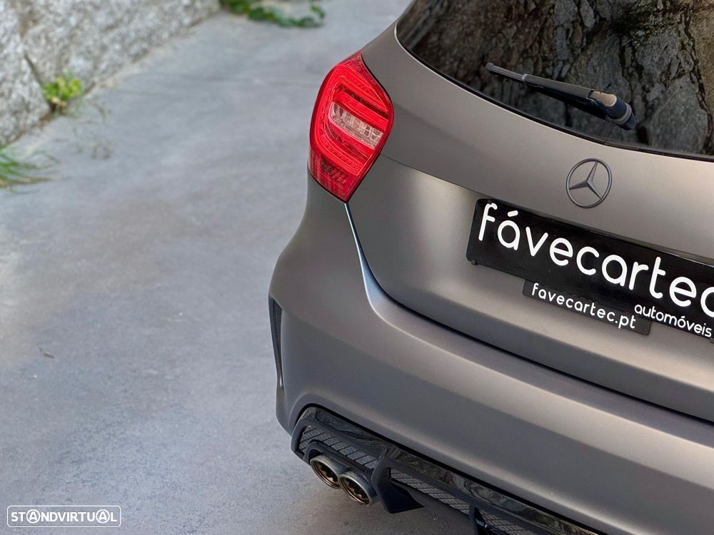 Mercedes-Benz A 180 d AMG Line - 14