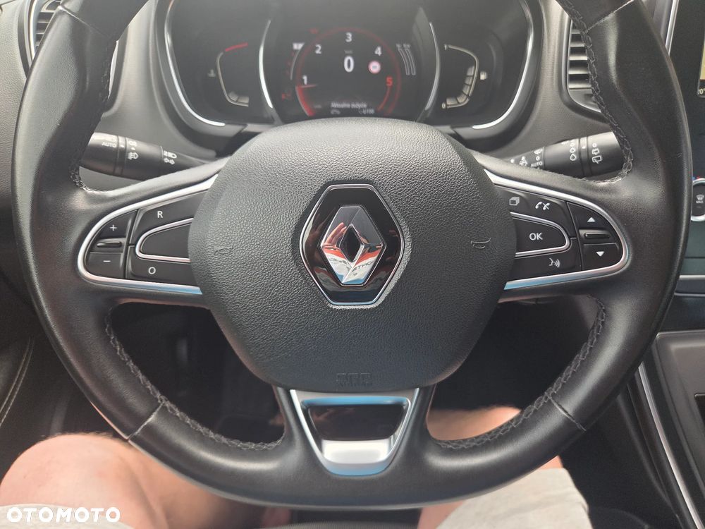 Renault Scenic - 11