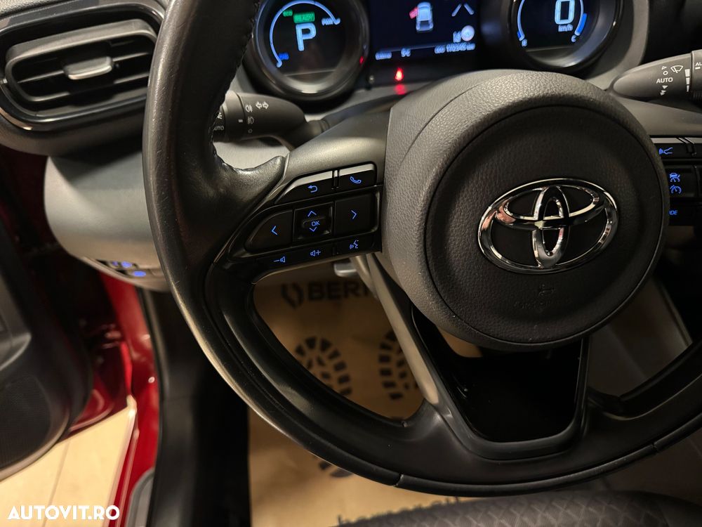 Toyota Yaris 130 1.5 VVT-i Premiere Edition - 13