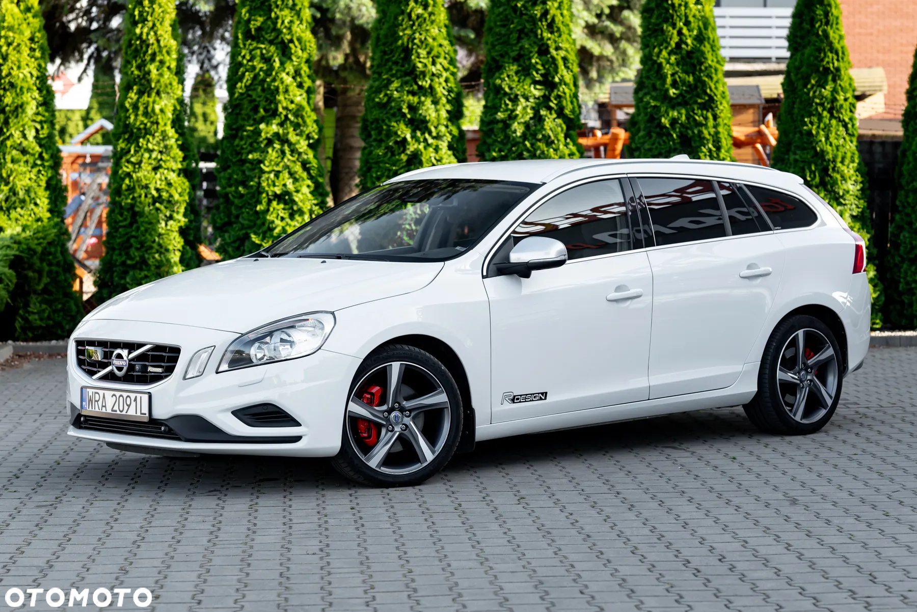 Volvo V60 D5 AWD R-Design - 7