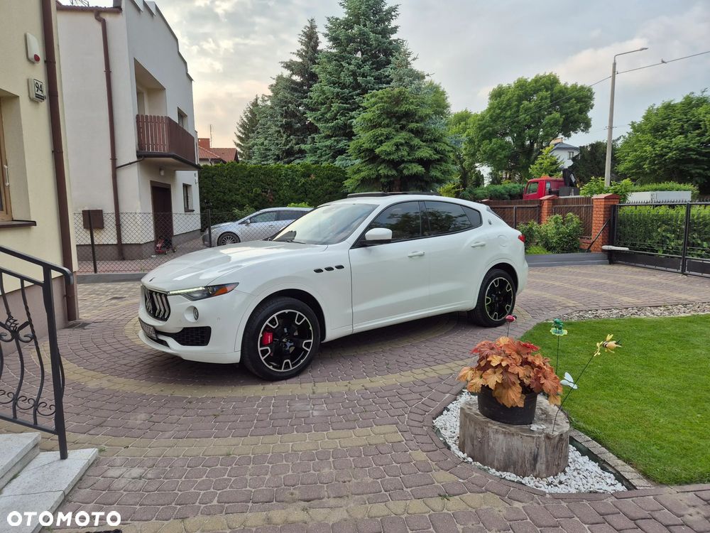 Maserati Levante - 32