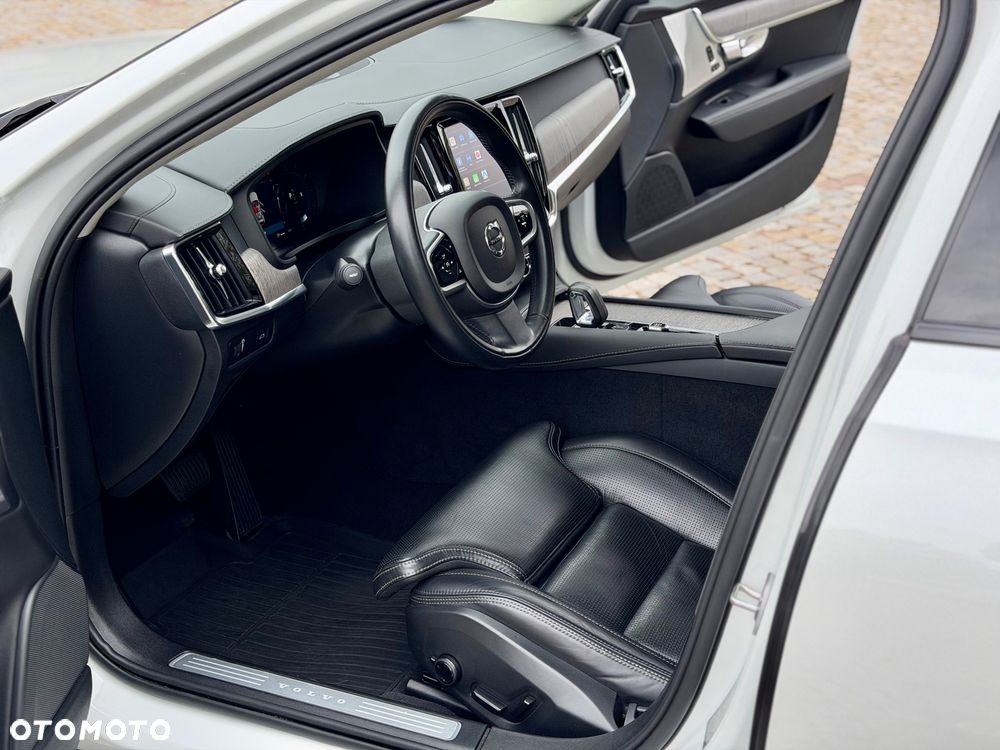 Volvo V90 Cross Country B5 D AWD Ultimate - 14