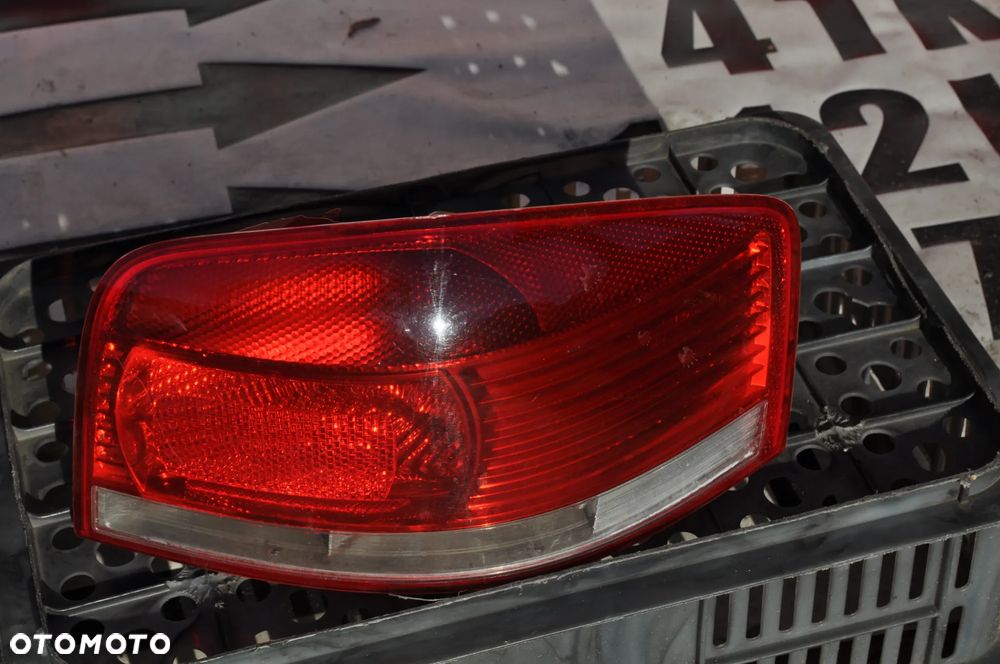 audi A3 8P 3D lampa prawa WYSYŁKA - 2