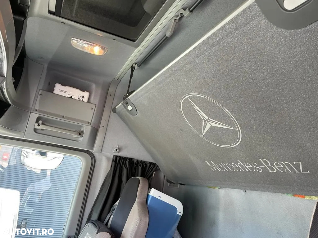 Mercedes-Benz ACTROS - 7
