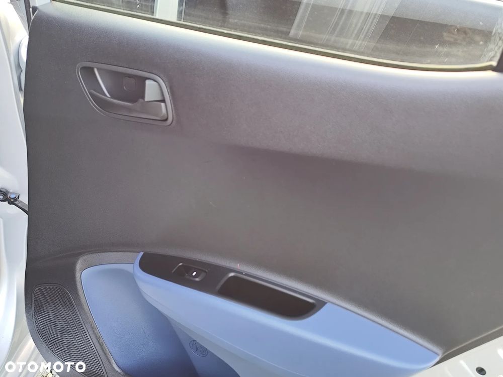 Hyundai i10 - 30