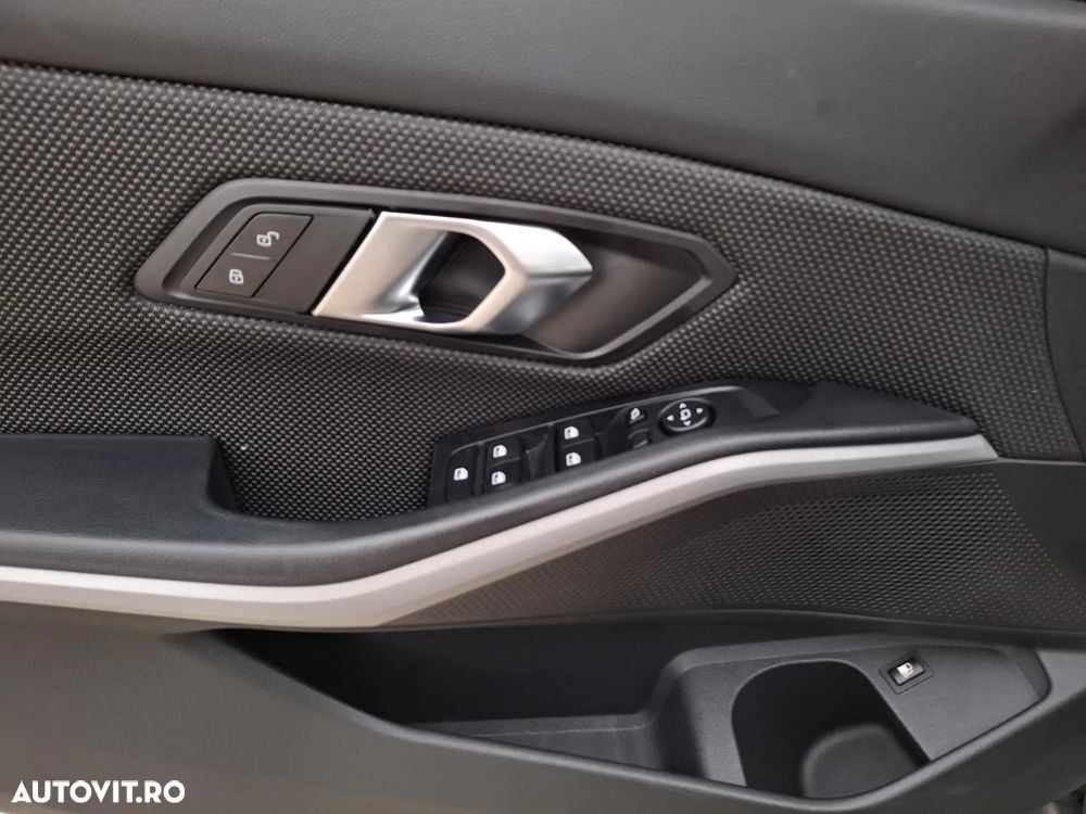 BMW Seria 3 320e AT PHEV - 19