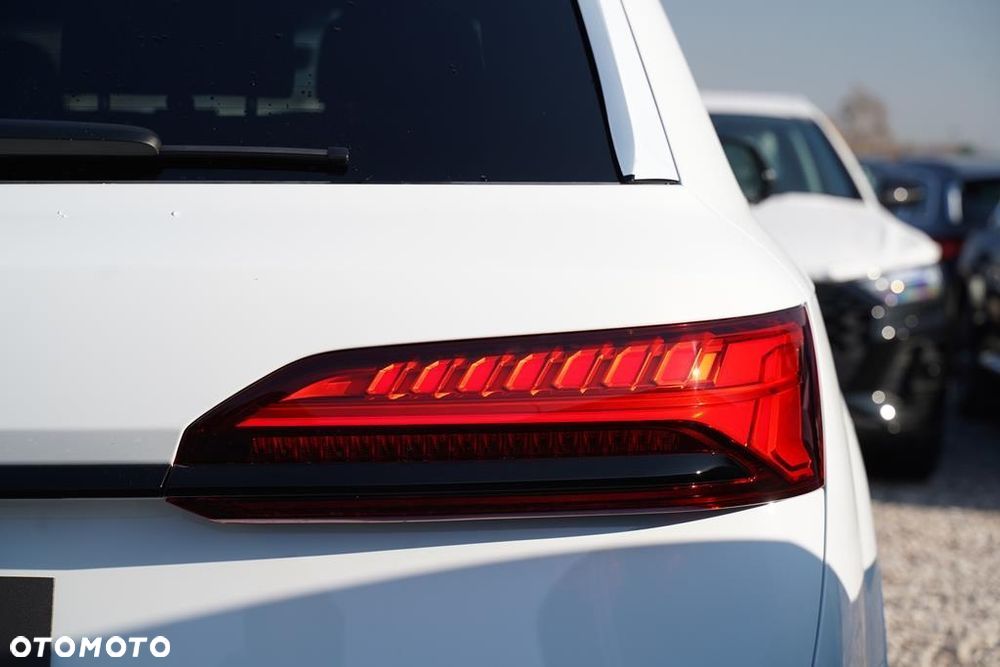 Audi Q7 ver-45-tdi-mhev-quattro-s-line-tiptr - 17
