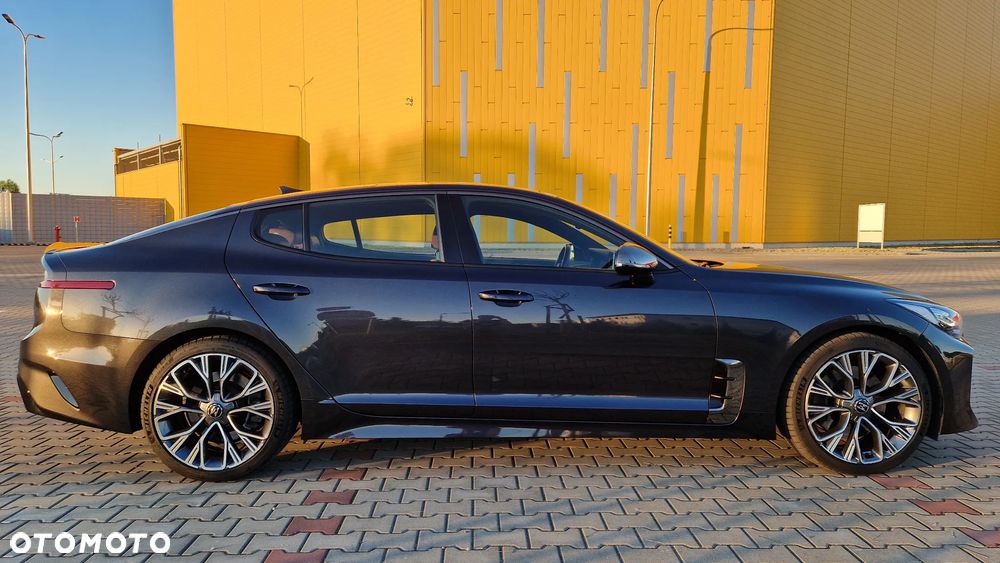 Kia Stinger 2.0 T-GDI GT Line - 32
