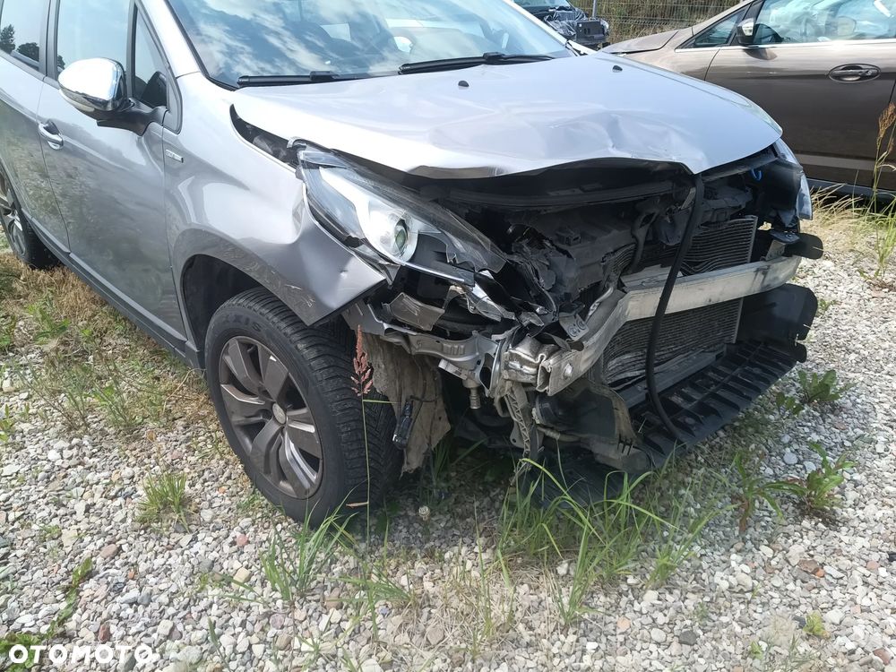 Peugeot 2008 BlueHDi 100 STOP & START Style - 5