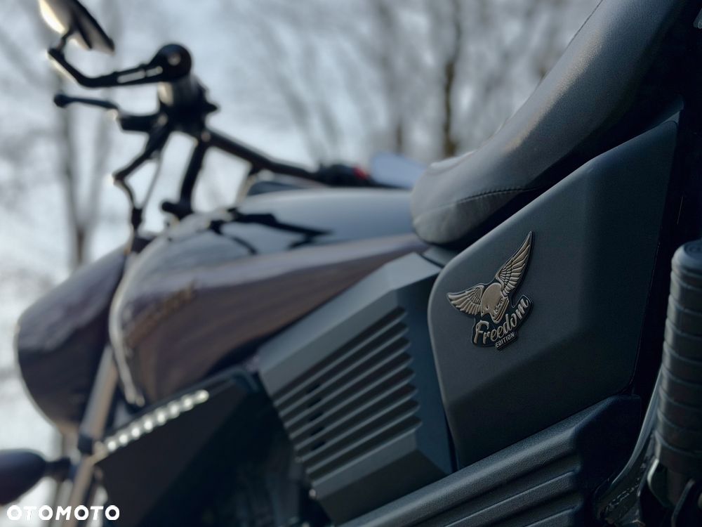 UM Renegade Freedom - 23