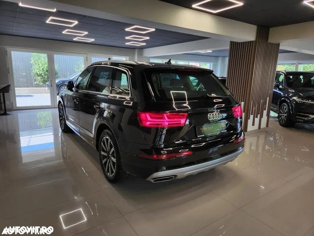 Audi Q7 - 6