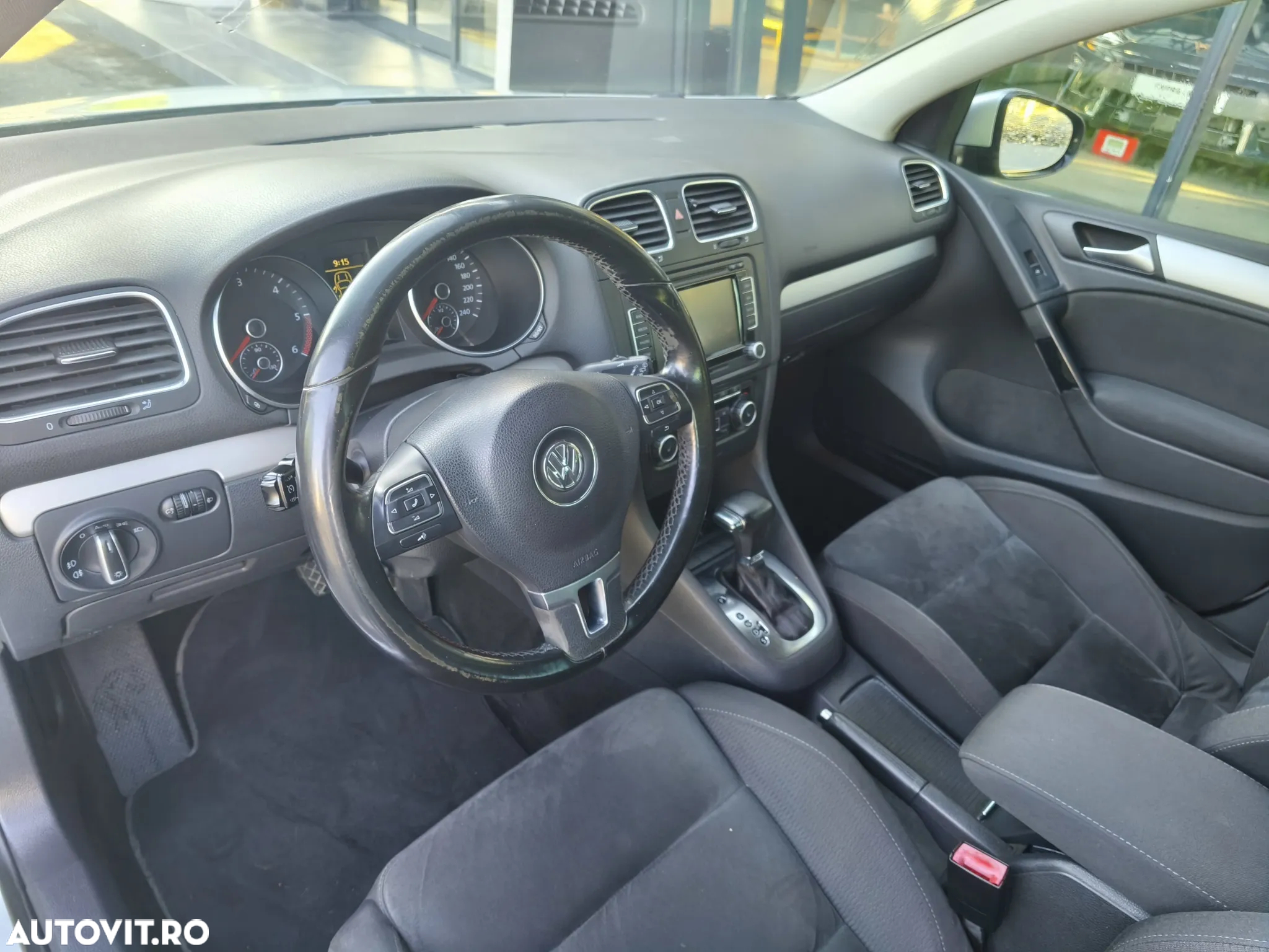 Volkswagen Golf 2.0 TDI Highline DSG - 11