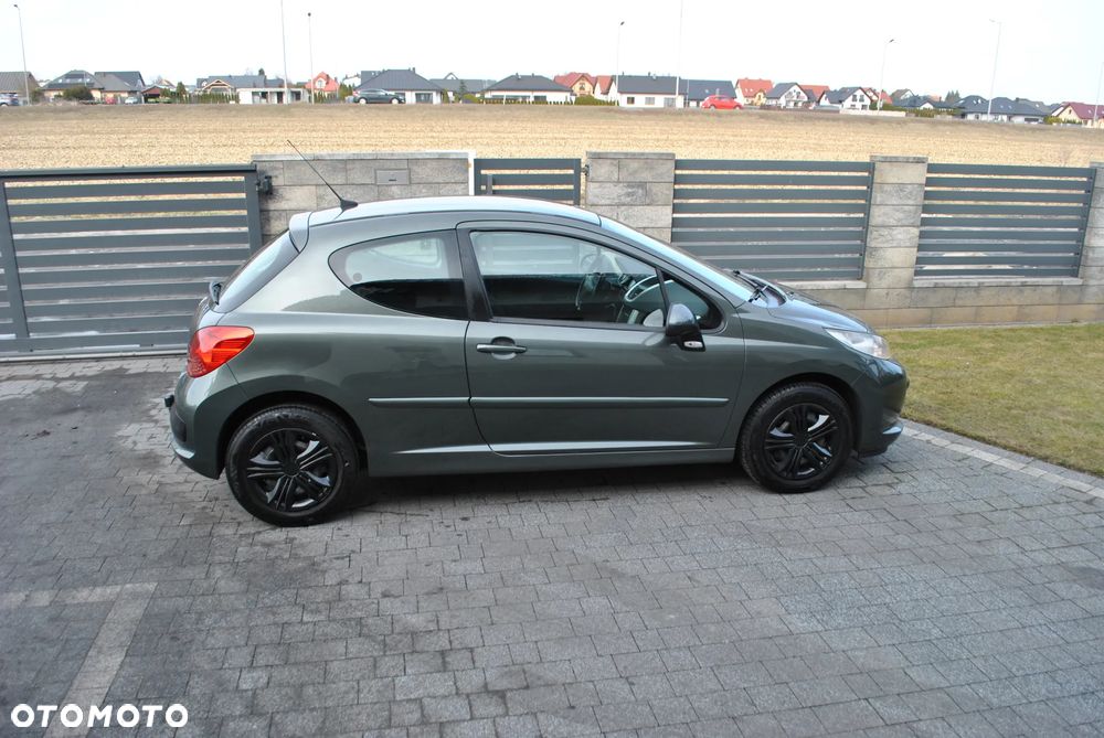 Peugeot 207 1.4 16V U Move - 17