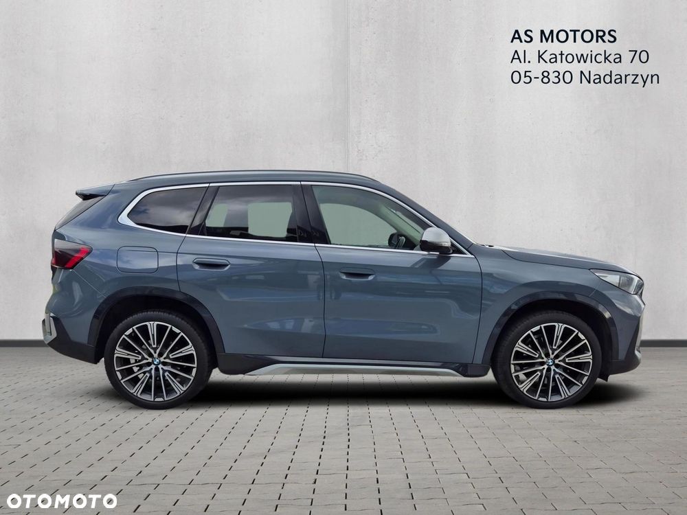 BMW X1 xDrive23i mHEV sport - 6