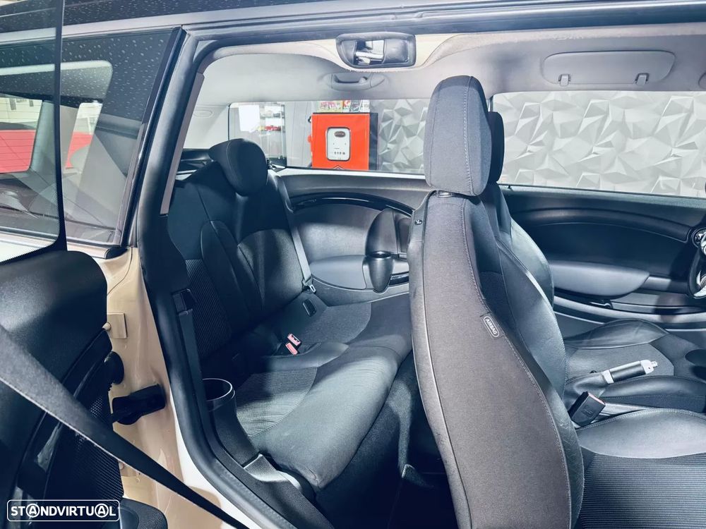 MINI Clubman Cooper - 19