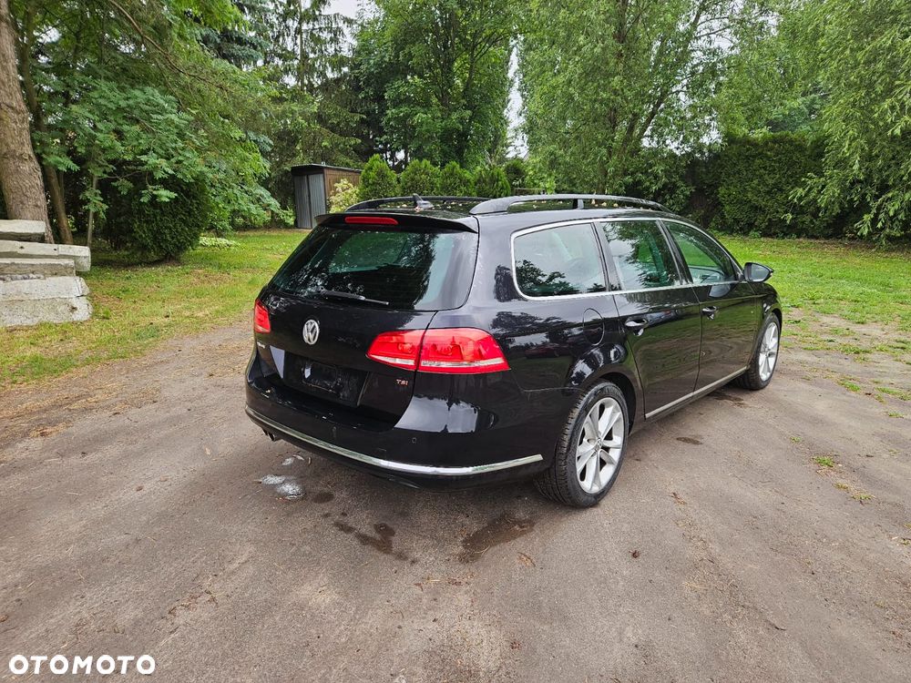 Volkswagen Passat - 13