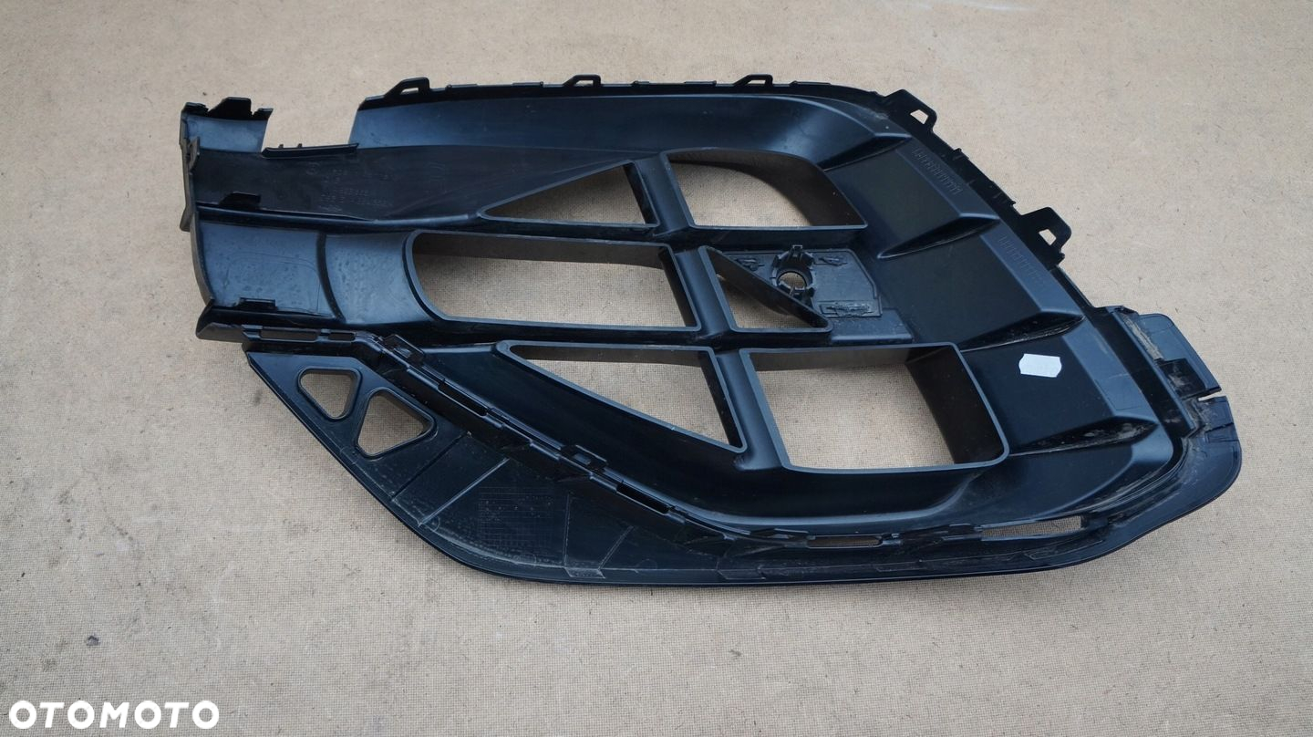 VW Tiguan II Lift 5NA R-LINE KRATKA PRAWA ZDERZAKA PRZÓD 5NA853666K - 5