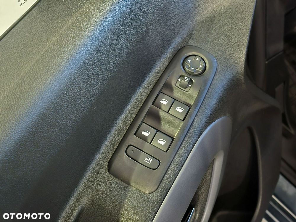 Fiat Doblo - 17