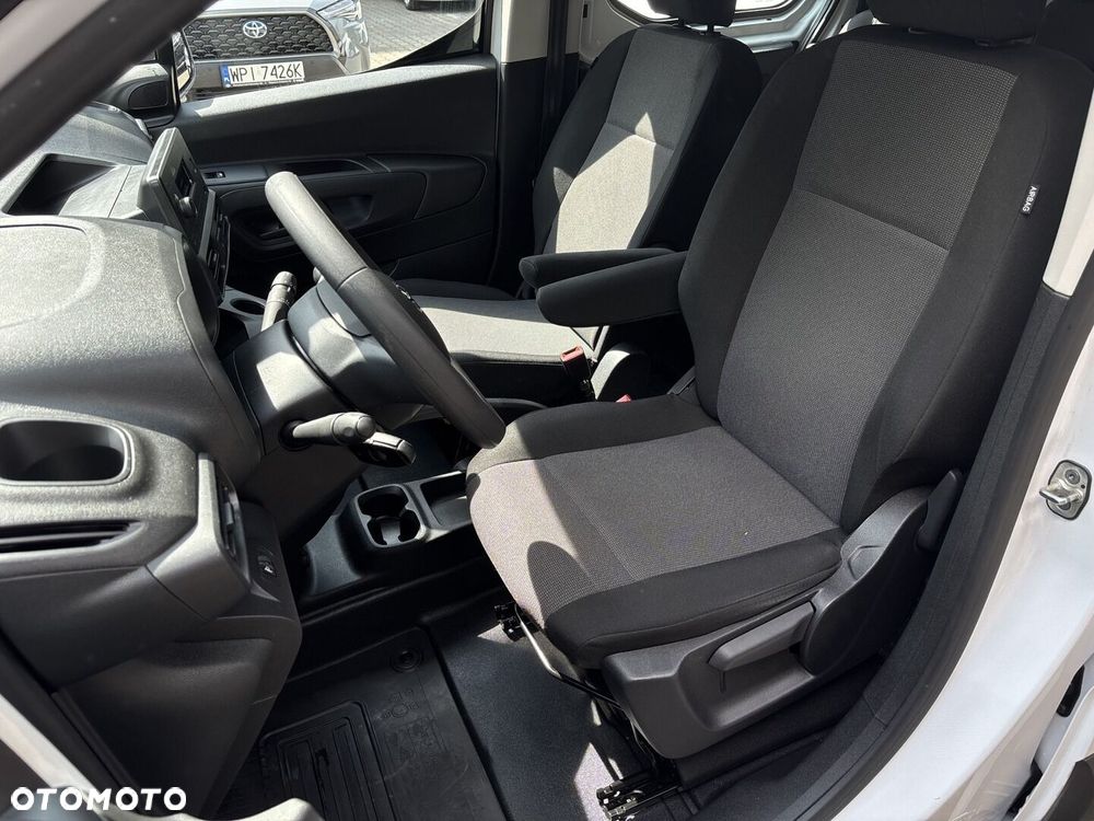Toyota Proace City - 14