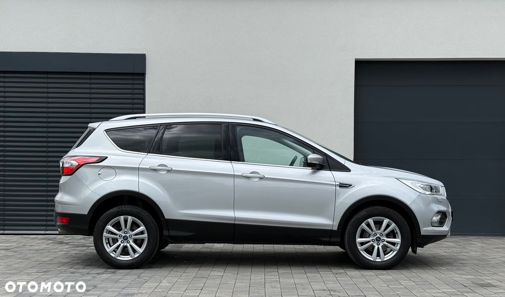 Ford Kuga 1.5 EcoBoost 2x4 Cool & Connect - 3