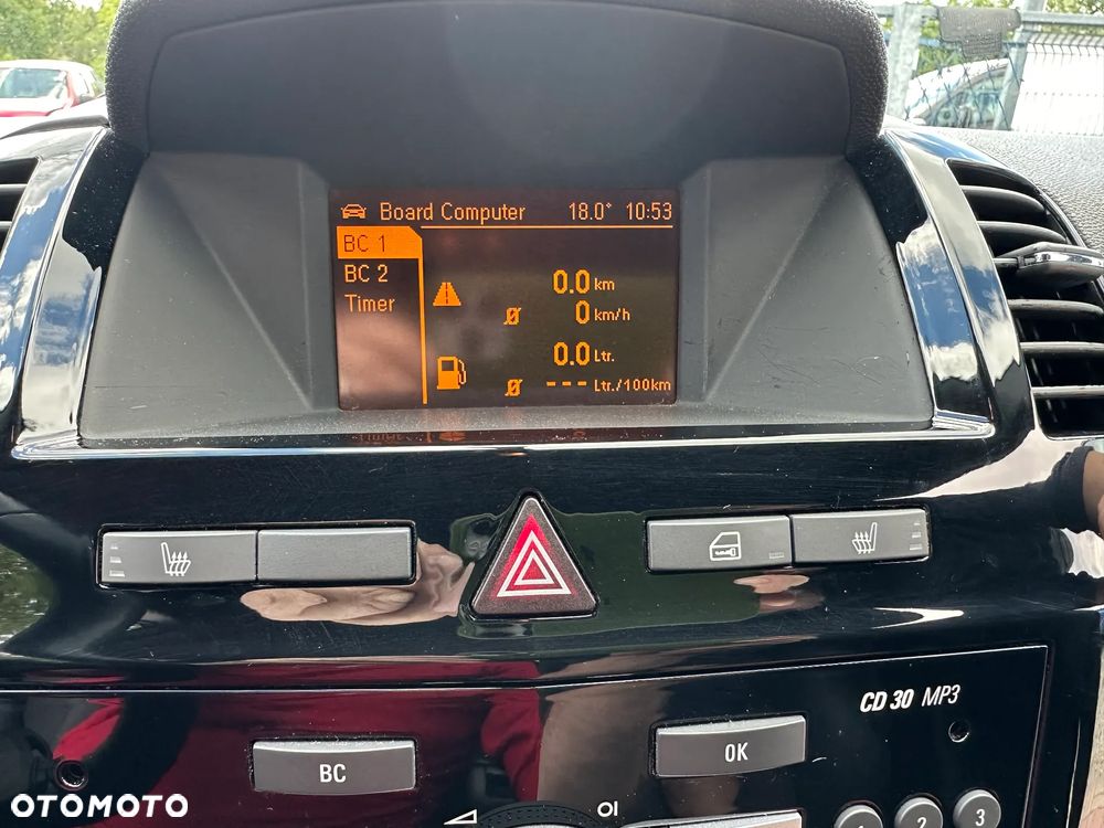 Opel Zafira - 26