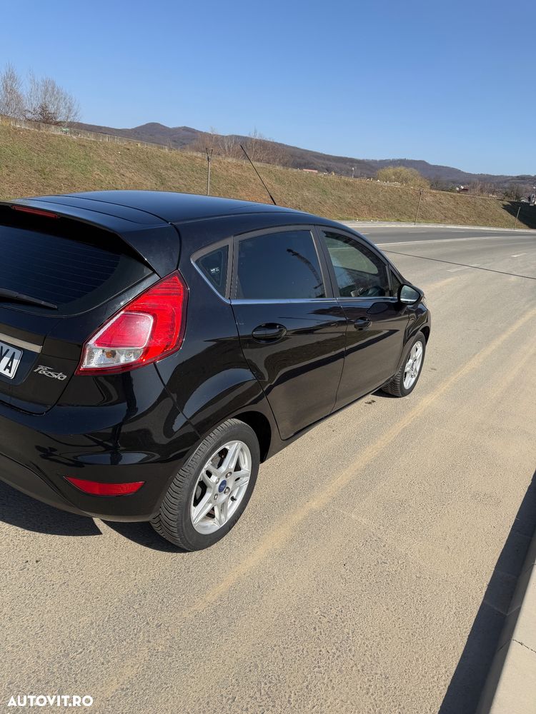 Ford Fiesta - 4