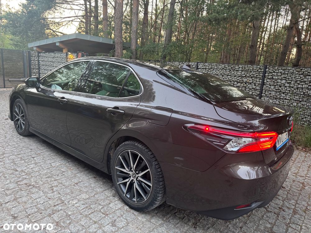 Toyota Camry 2.5 Hybrid Executive CVT - 6