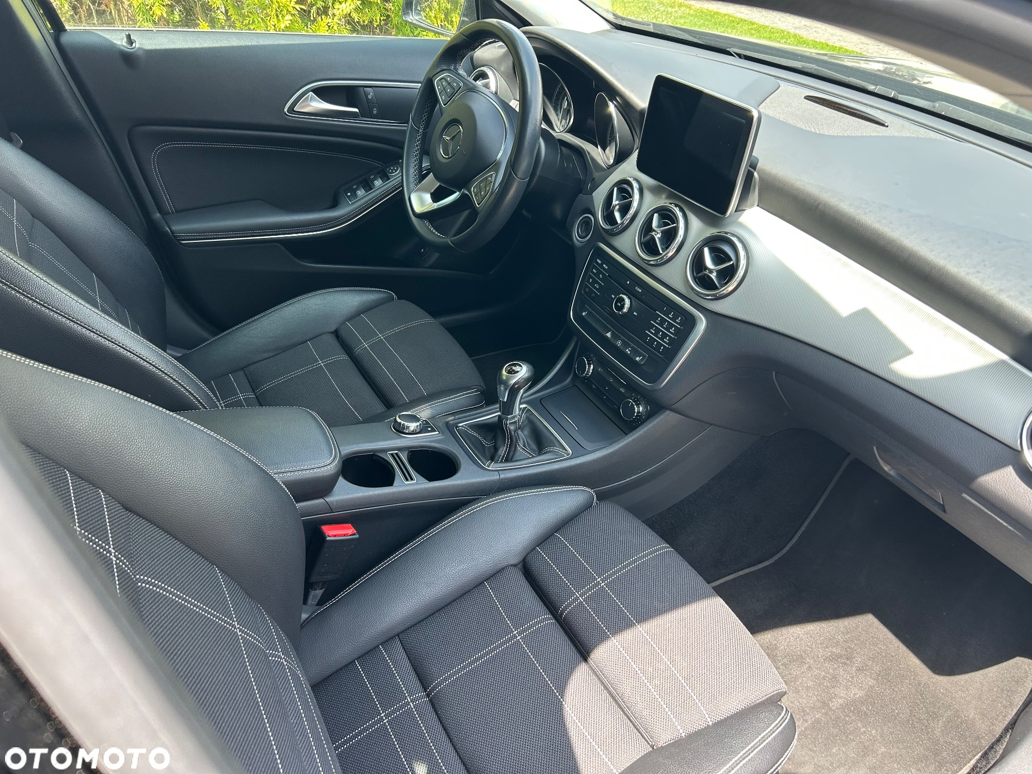Mercedes-Benz GLA 180 SCORE - 19