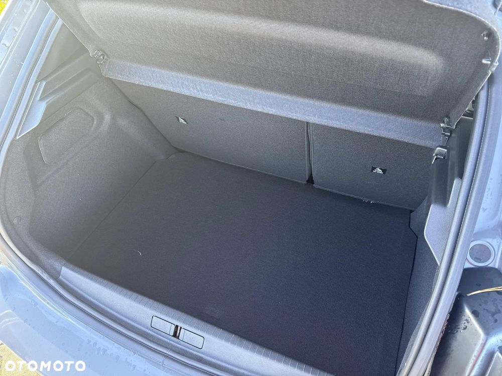 Peugeot 208 1.2 mHEV GT - 12