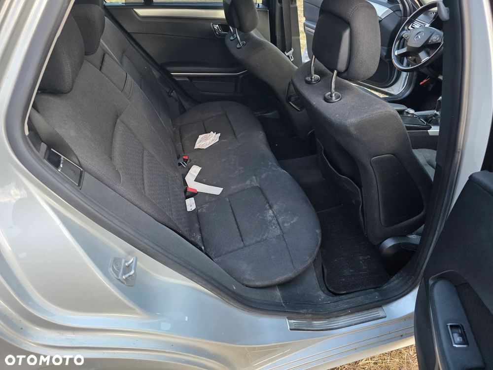 Mercedes-Benz Klasa E 200 CDI Elegance - 22