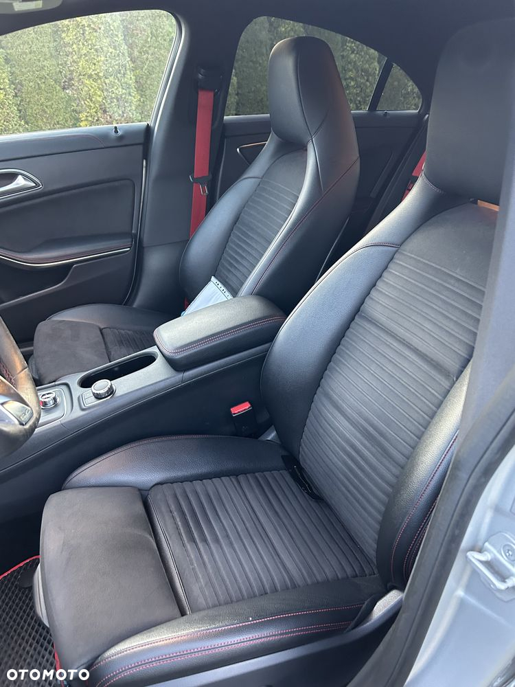 Mercedes-Benz CLA AMG 45 4-Matic - 17