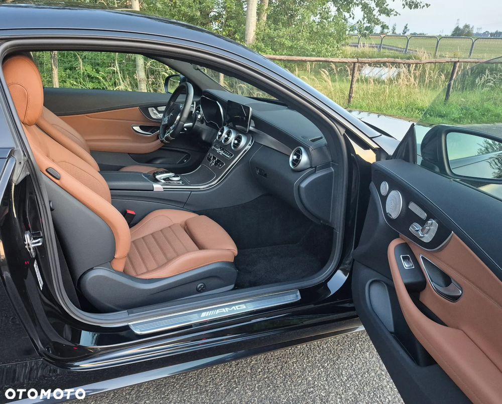 Mercedes-Benz Klasa C 43 AMG 4MATIC - 30
