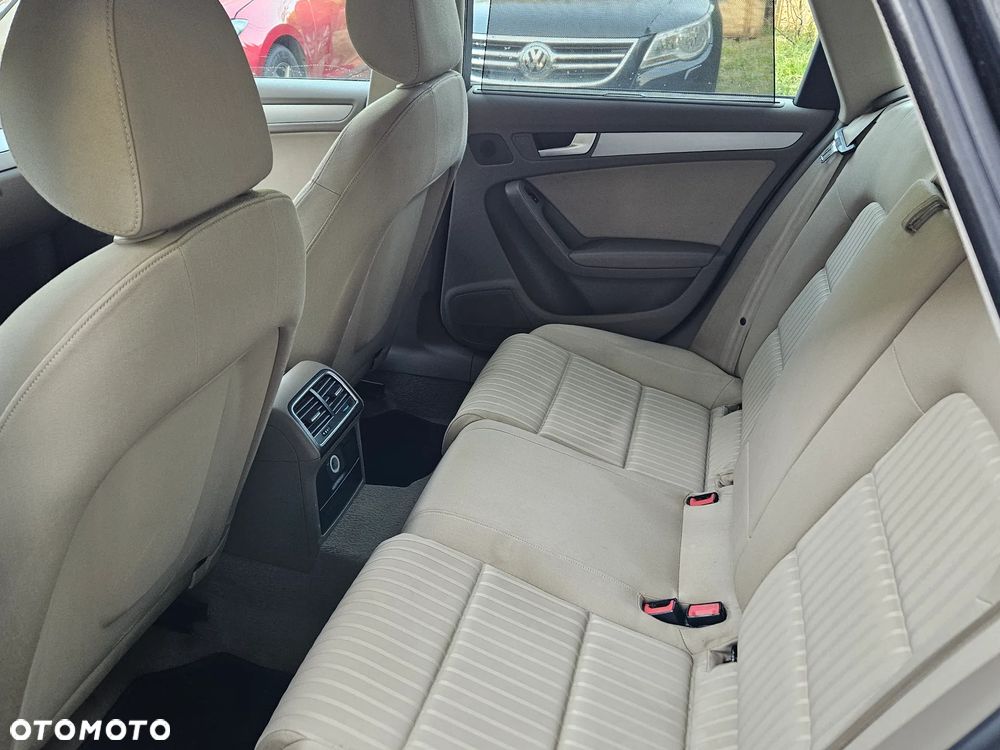Audi A4 Avant 2.0 TDI Limited Edition - 13