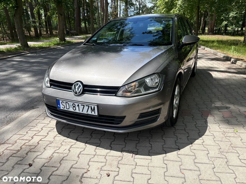 Volkswagen Golf - 34