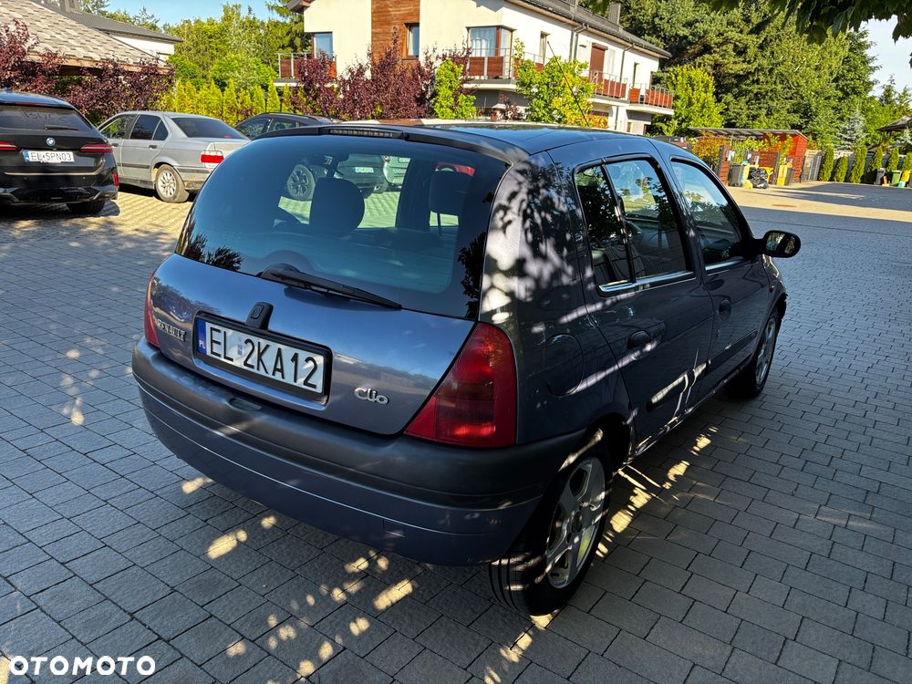 Renault Clio 1.4i RT 16V - 6