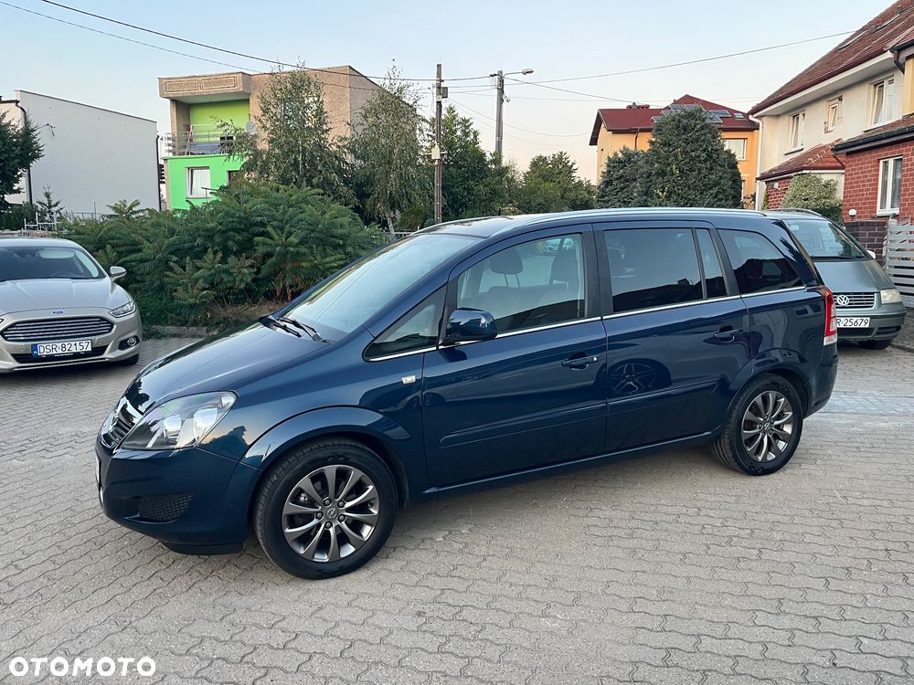 Opel Zafira - 2