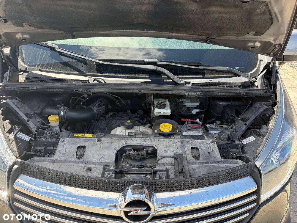 Opel Vivaro - 13