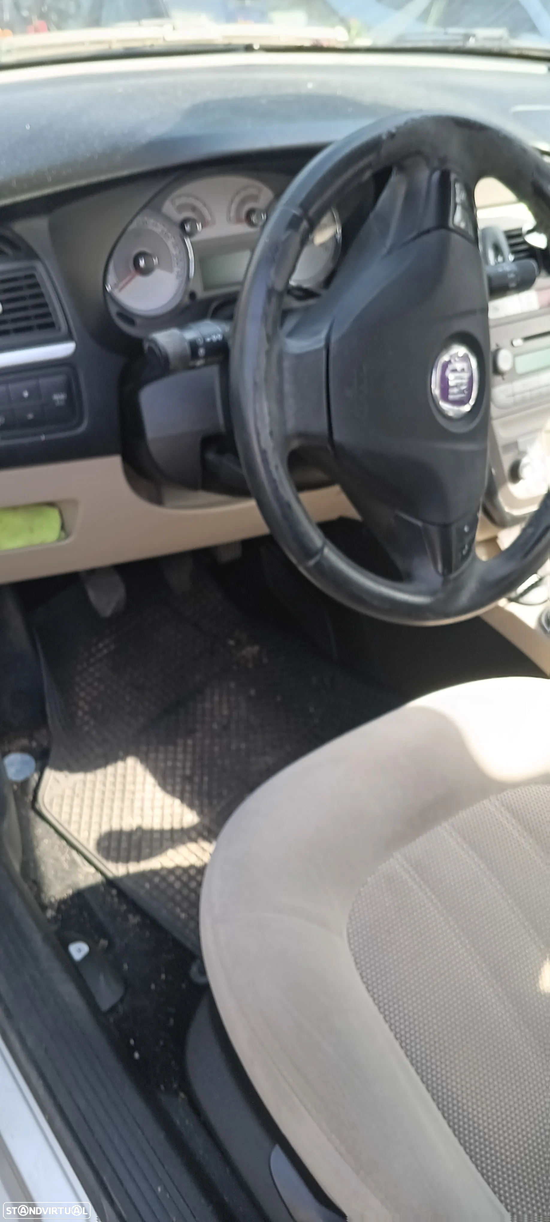 Fiat Linea 1.3 M-Jet Emotion - 13